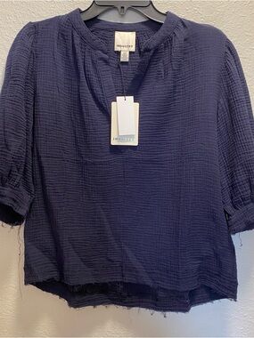 Industry Navy 100% cotton v-Neck Women S. NWT, color block, elevated basic shirt